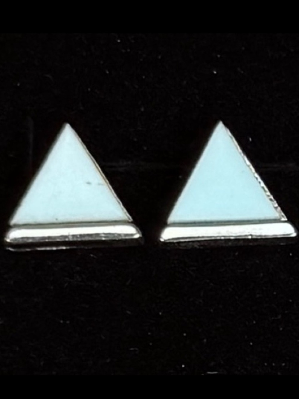 Vintage off white Silvertone Geometric Triangle Pierced Earrings